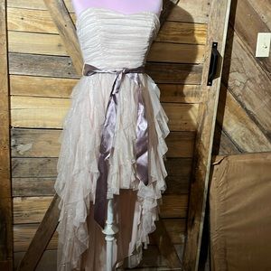 NWT Deb Cream/Champagne Hi-Low Cocktail Dress w/Bow - Size 3